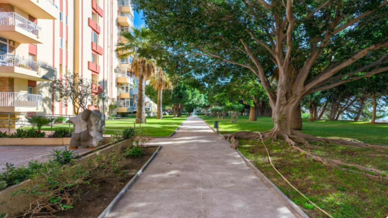 797 Holiday Rentals- Luminoso Estudio En Arroyo De La Miel Беналмадена Екстериор снимка